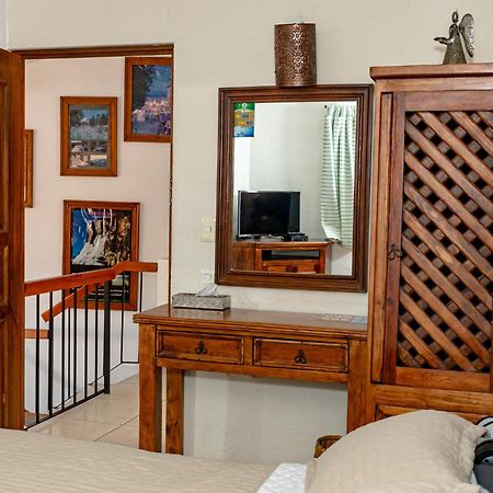 Hotel Casa Yunenisa Oaxaca ภายนอก รูปภาพ