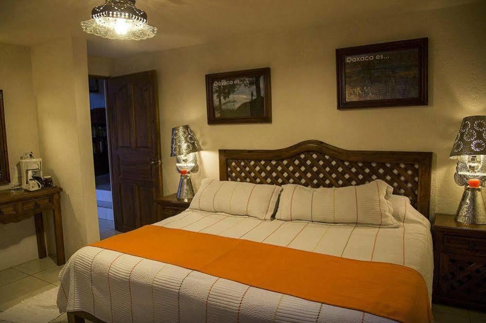 Hotel Casa Yunenisa Oaxaca ภายนอก รูปภาพ