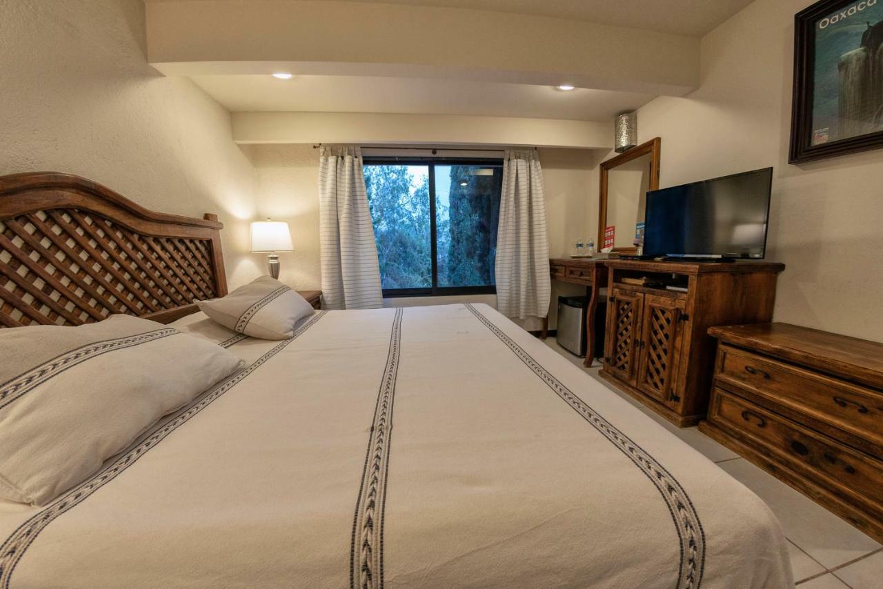 Hotel Casa Yunenisa Oaxaca ภายนอก รูปภาพ