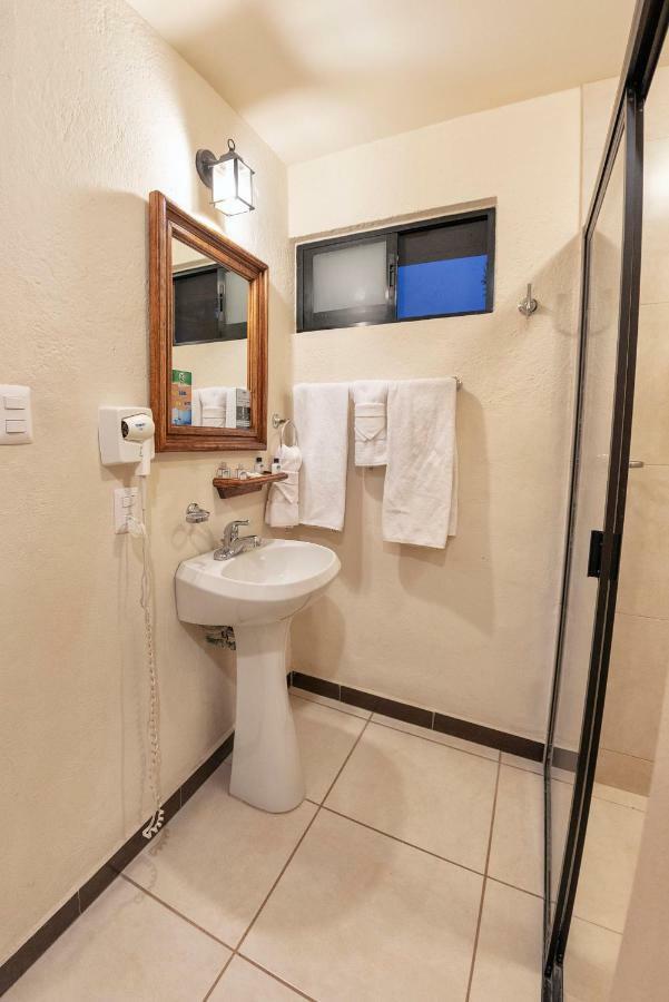 Hotel Casa Yunenisa Oaxaca ภายนอก รูปภาพ